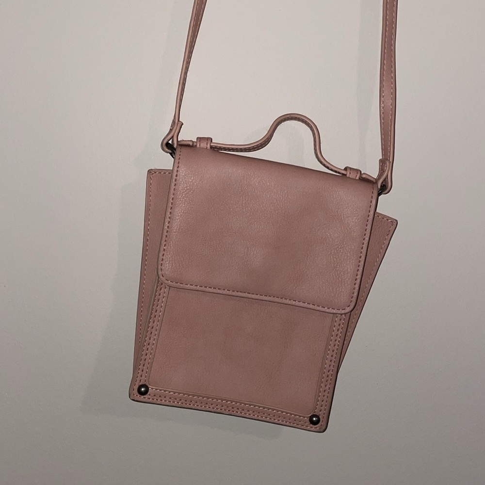 Universal Thread Crossbody Bag in Dusty Rose